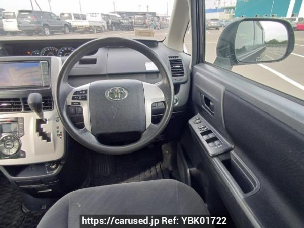 Used 2010 AT toyota noah ZRR70G Image[20]
