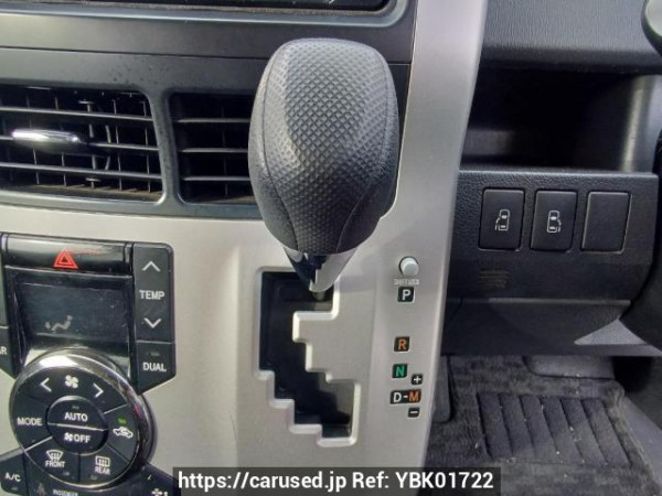 Used 2010 AT toyota noah ZRR70G Image[25]