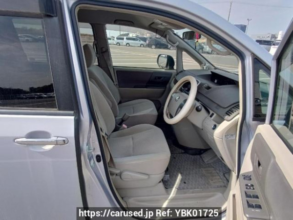 Used 2010 AT toyota noah ZRR70G Image[13]