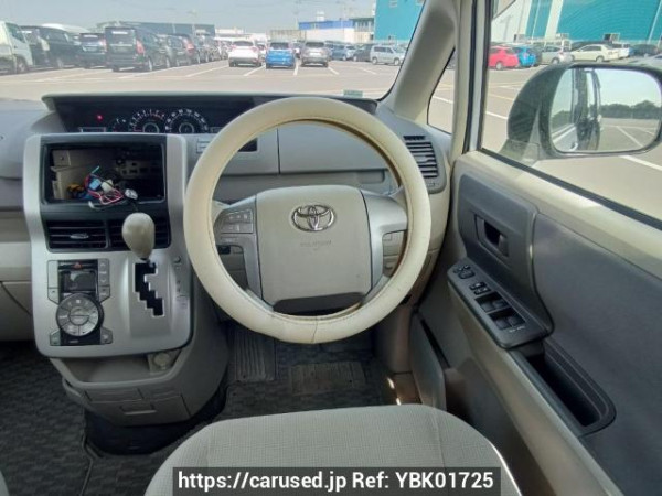 Used 2010 AT toyota noah ZRR70G Image[20]