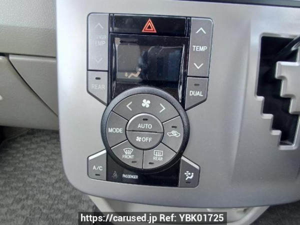 Used 2010 AT toyota noah ZRR70G Image[22]