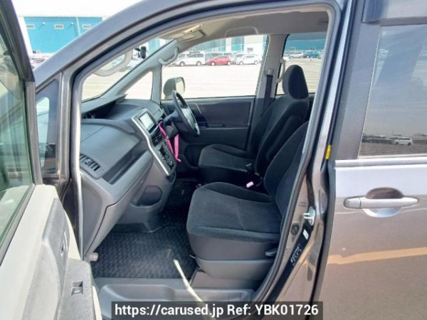 Used 2008 AT toyota noah ZRR70G Image[14]