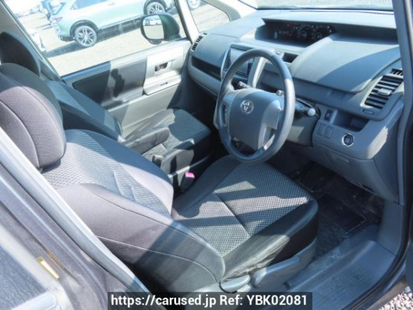 Used 2009 AT toyota noah ZRR70W Image[14]