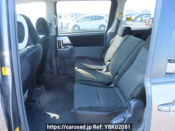 Used 2009 AT toyota noah ZRR70W Image[20]