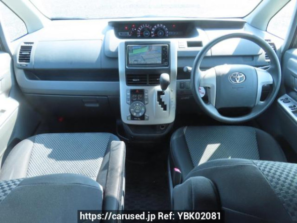 Used 2009 AT toyota noah ZRR70W Image[24]
