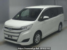 Toyota Noah ZWR80G