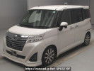 Toyota Roomy M900A