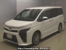 Toyota Voxy ZWR80W