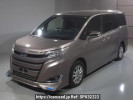 Toyota Noah ZWR80G