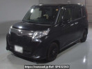 Toyota Roomy M900A