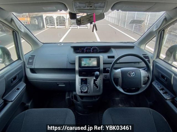 Used 2007 AT toyota noah ZRR70G Image[18]