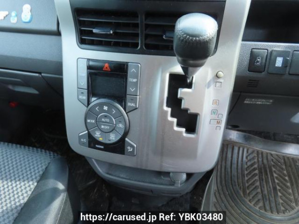 Used 2008 AT toyota noah ZRR70W Image[31]