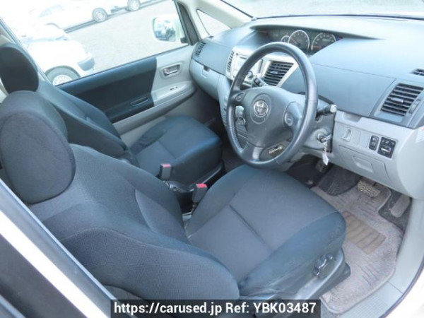 Used 2005 AT toyota noah AZR60G Image[14]