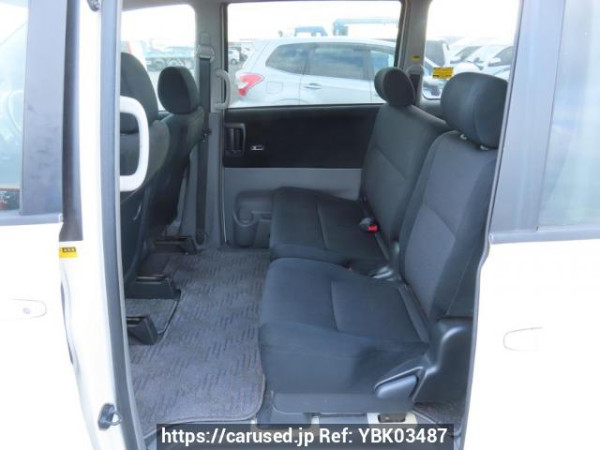 Used 2005 AT toyota noah AZR60G Image[20]