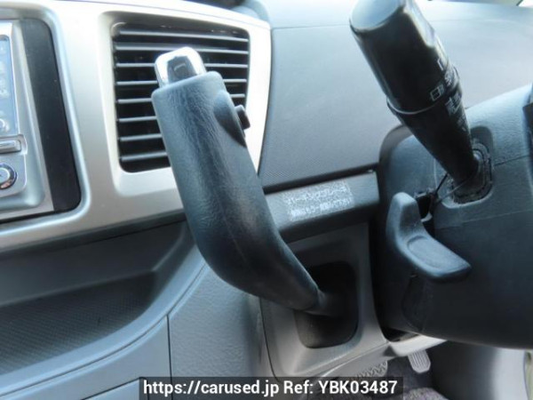 Used 2005 AT toyota noah AZR60G Image[32]