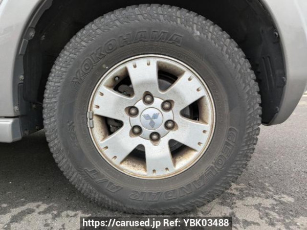 Used 2004 AT mitsubishi pajero V73W Image[26]