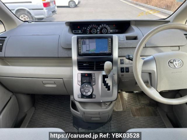 Used 2008 AT toyota noah ZRR70G Image[17]