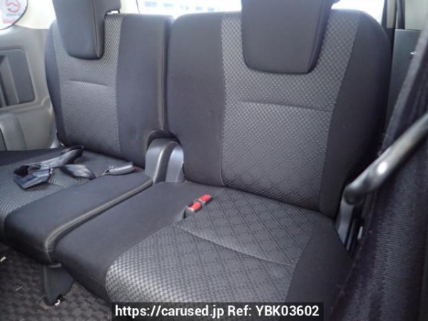 Used 2007 AT toyota noah ZRR75W Image[13]