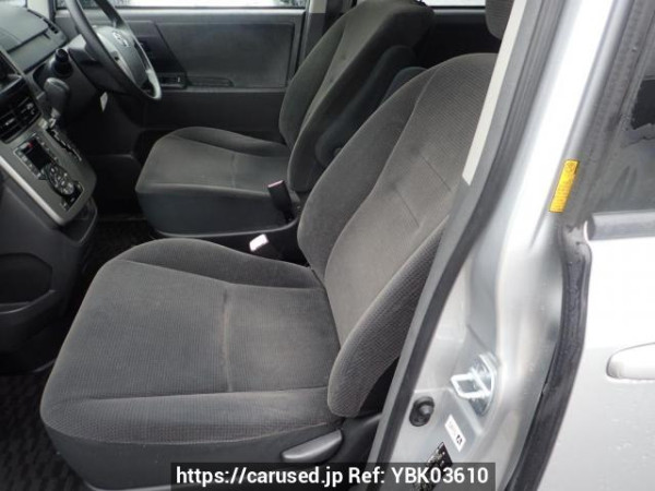 Used 2007 AT toyota noah ZRR75G Image[10]
