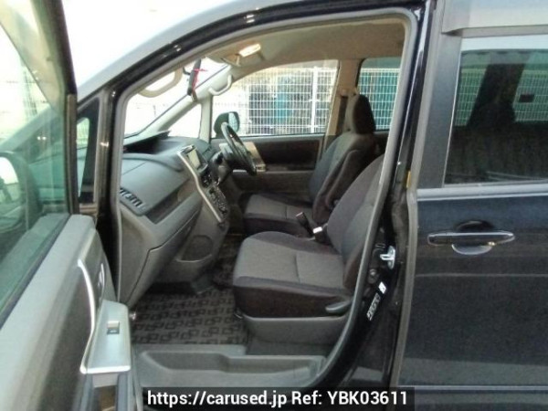Used 2008 AT toyota noah ZRR70W Image[14]