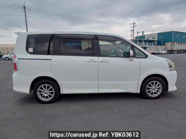 Used 2010 AT toyota noah ZRR75W Image[7]