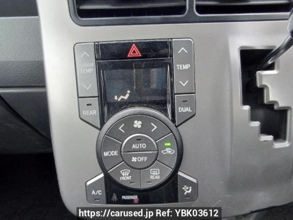 Used 2010 AT toyota noah ZRR75W Image[24]