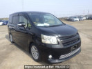 Toyota Noah ZRR70W