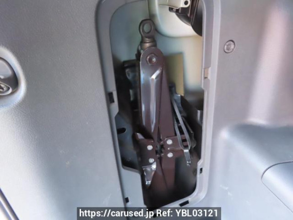 Used 2008 AT toyota voxy ZRR70W Image[45]