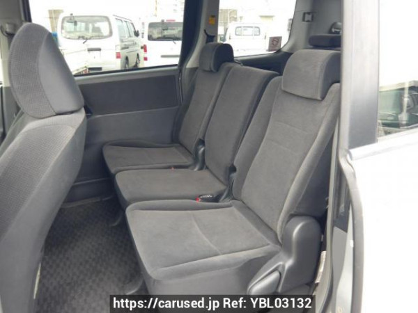 Used 2008 AT toyota noah ZRR70G Image[16]