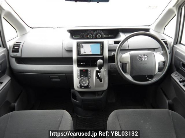 Used 2008 AT toyota noah ZRR70G Image[19]