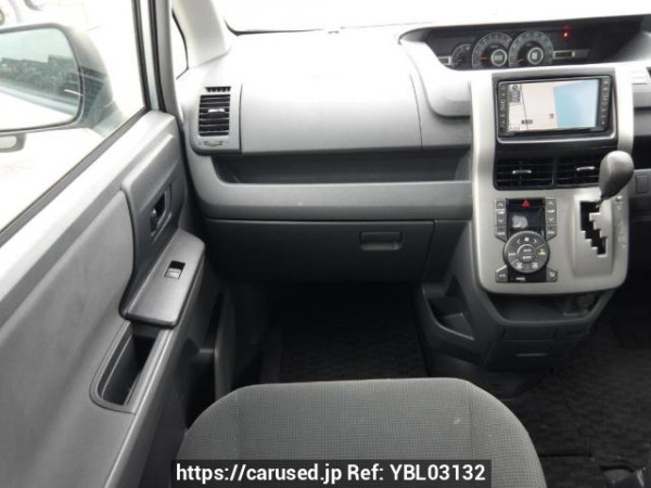 Used 2008 AT toyota noah ZRR70G Image[20]