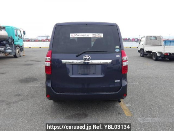 Used 2010 AT toyota noah ZRR70G Image[5]