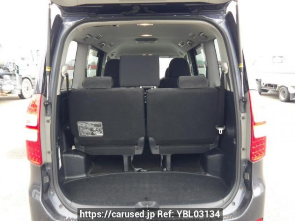 Used 2010 AT toyota noah ZRR70G Image[8]