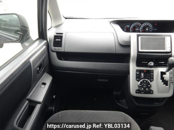 Used 2010 AT toyota noah ZRR70G Image[20]