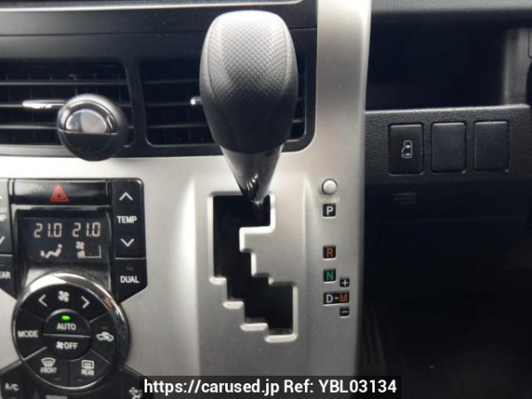 Used 2010 AT toyota noah ZRR70G Image[25]