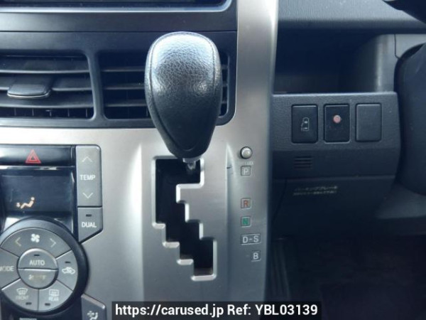 Used 2009 AT toyota noah ZRR70W Image[26]