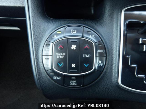 Used 2015 AT toyota noah ZRR80G Image[25]