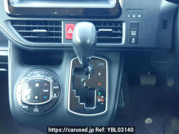 Used 2015 AT toyota noah ZRR80G Image[26]