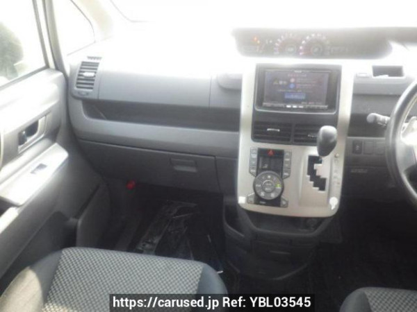 Used 2008 AT toyota noah ZRR70W Image[17]