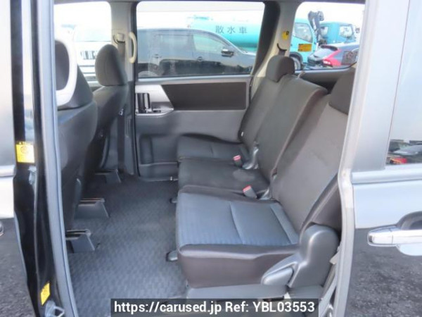 Used 2010 AT toyota voxy ZRR70W Image[20]