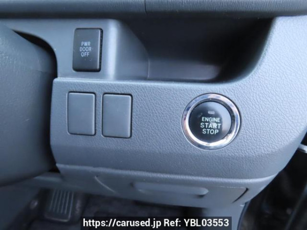 Used 2010 AT toyota voxy ZRR70W Image[34]