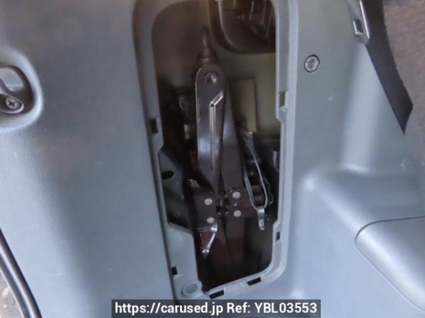 Used 2010 AT toyota voxy ZRR70W Image[49]