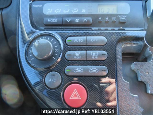 Used 2004 AT toyota wish ZNE10G Image[29]