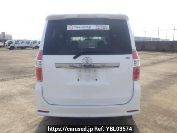 Used 2009 AT toyota noah ZRR70W Image[5]