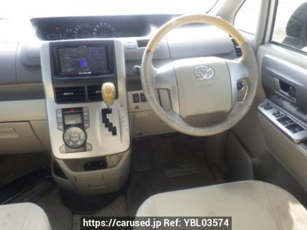 Used 2009 AT toyota noah ZRR70W Image[19]