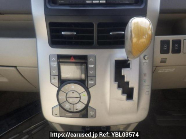 Used 2009 AT toyota noah ZRR70W Image[20]