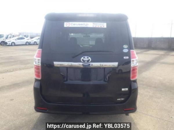 Used 2008 AT toyota noah ZRR70W Image[5]