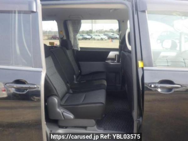 Used 2008 AT toyota noah ZRR70W Image[13]