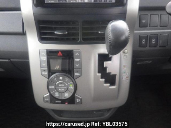 Used 2008 AT toyota noah ZRR70W Image[19]