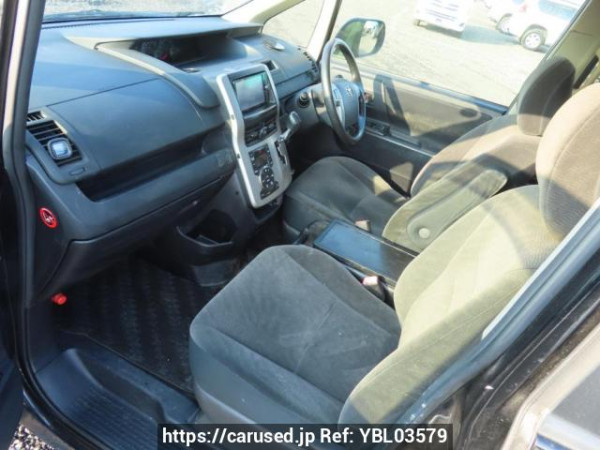 Used 2013 AT toyota noah ZRR70G Image[14]